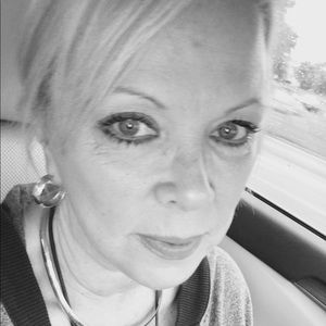 Meet your Posher, Joanie